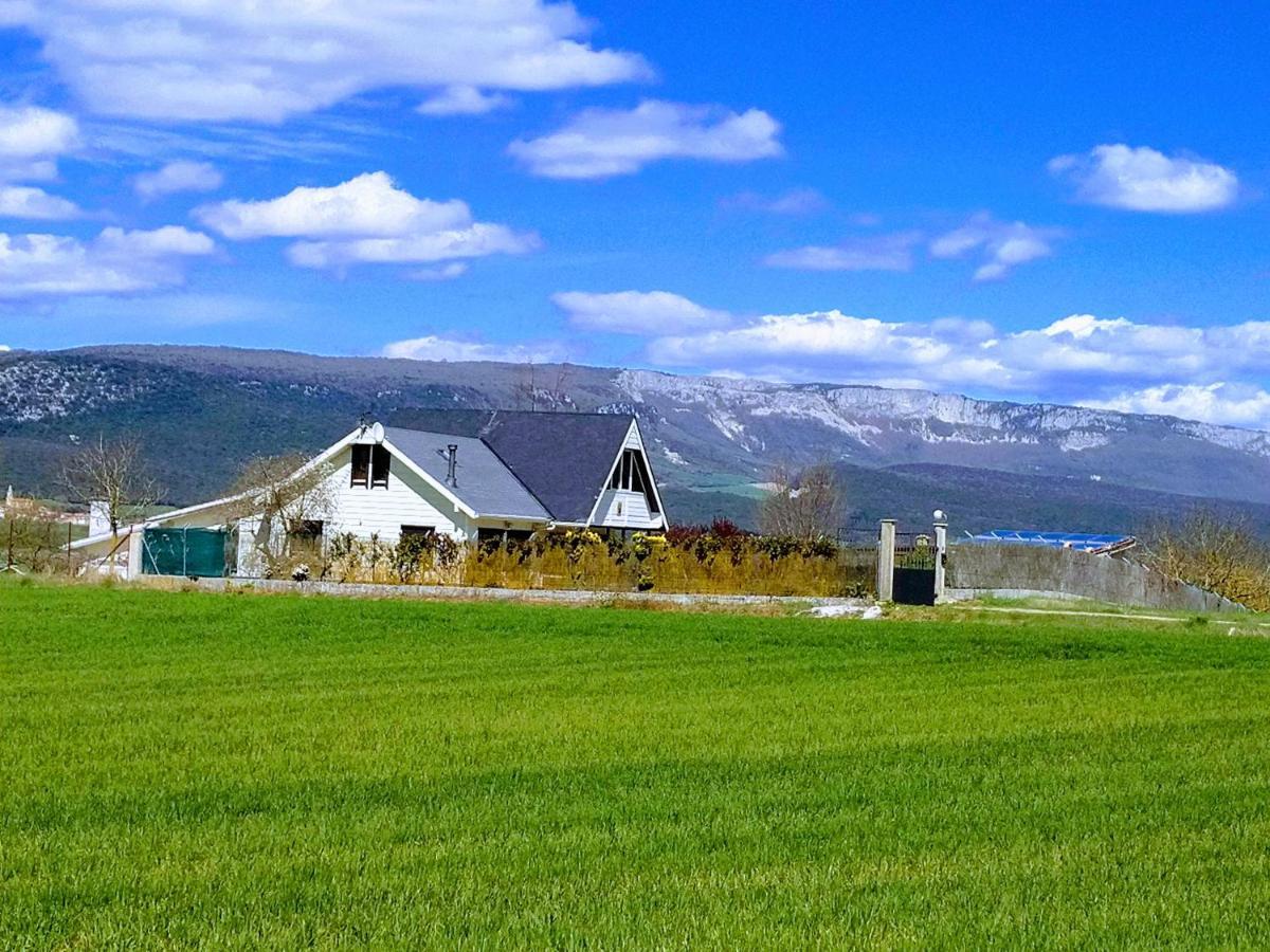 Casa - Madera Canadiense Chalet