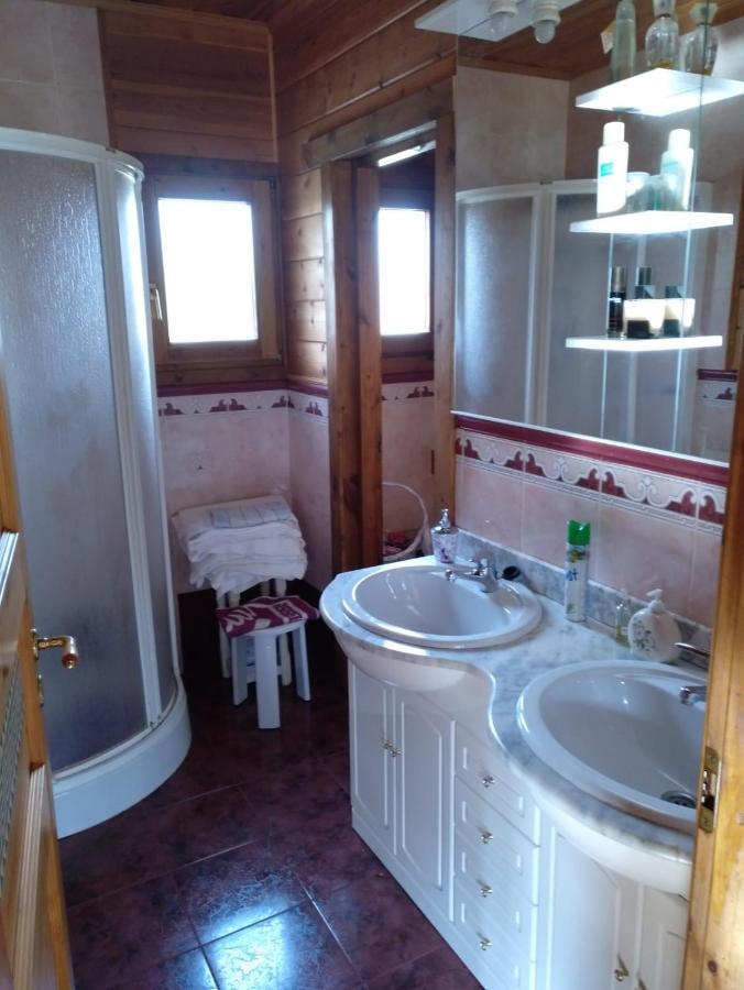 Casa - Madera Canadiense Chalet